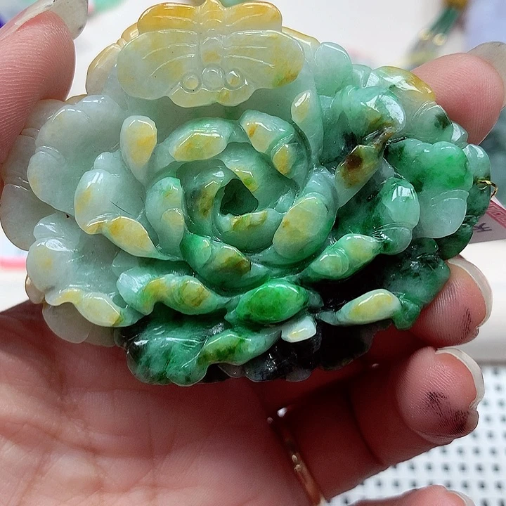 翡翠未镶嵌颈饰翡翠