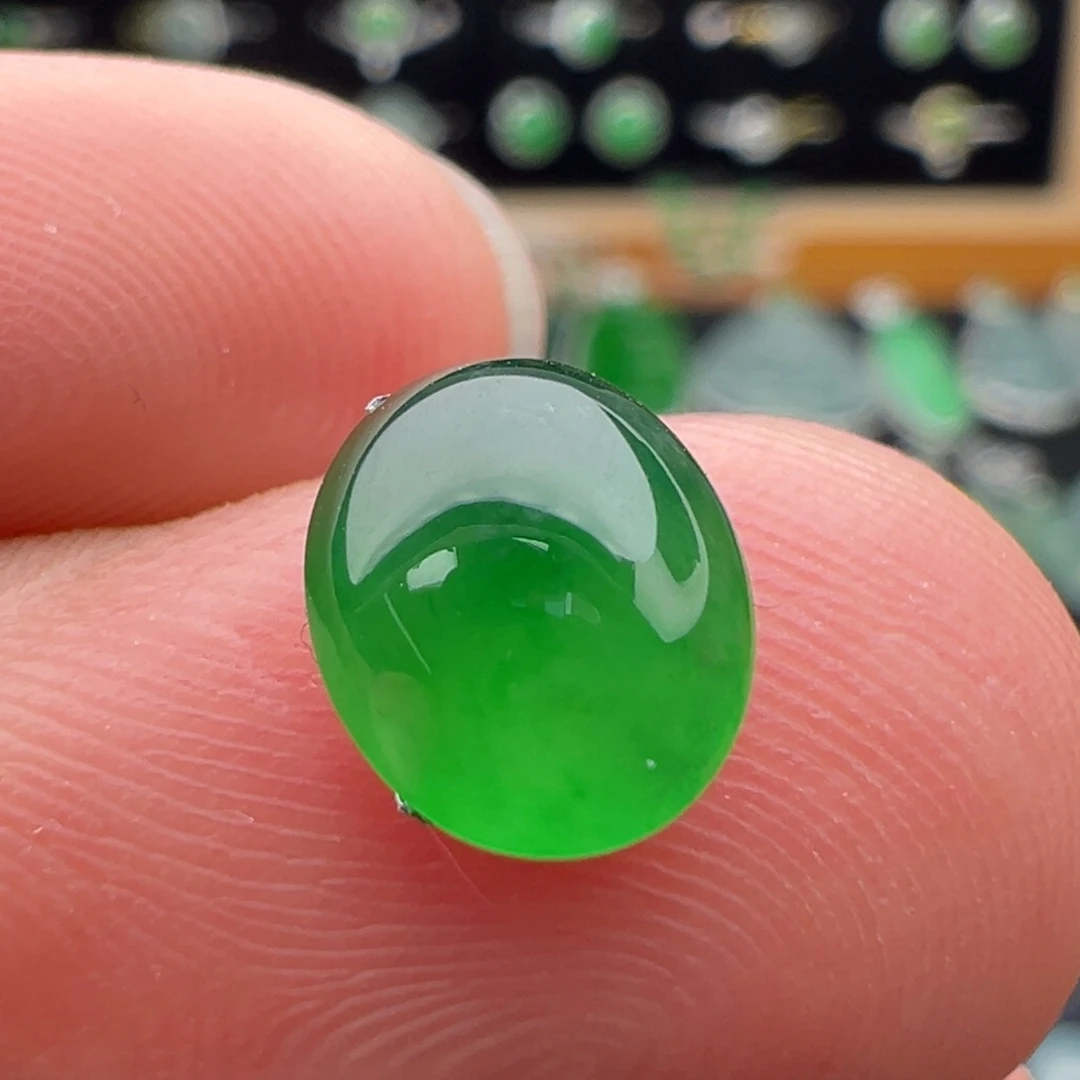 翡翠未镶嵌颈饰蛋面9