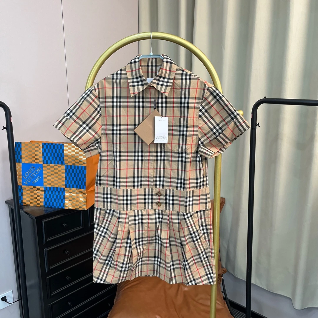 未使用 BURBERRY/博柏利 玄色 卡其色格纹连衣裙 uk8码