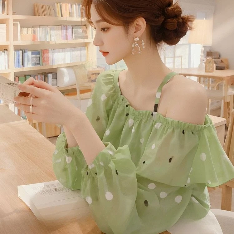 绿色波点衬衫春装女2025年新款轻奢高级感多巴胺绝美露肩小衫睡衣