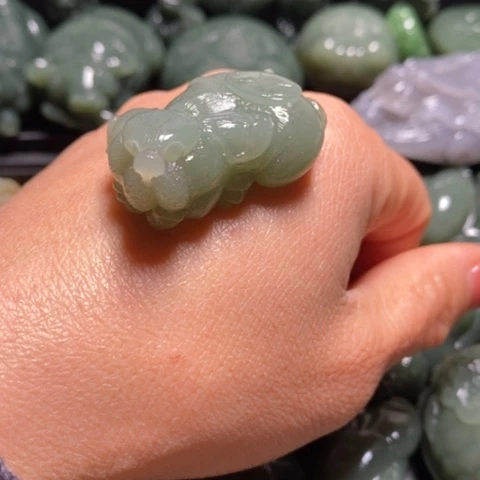 未镶嵌和田玉（糖玉）珠宝奇石