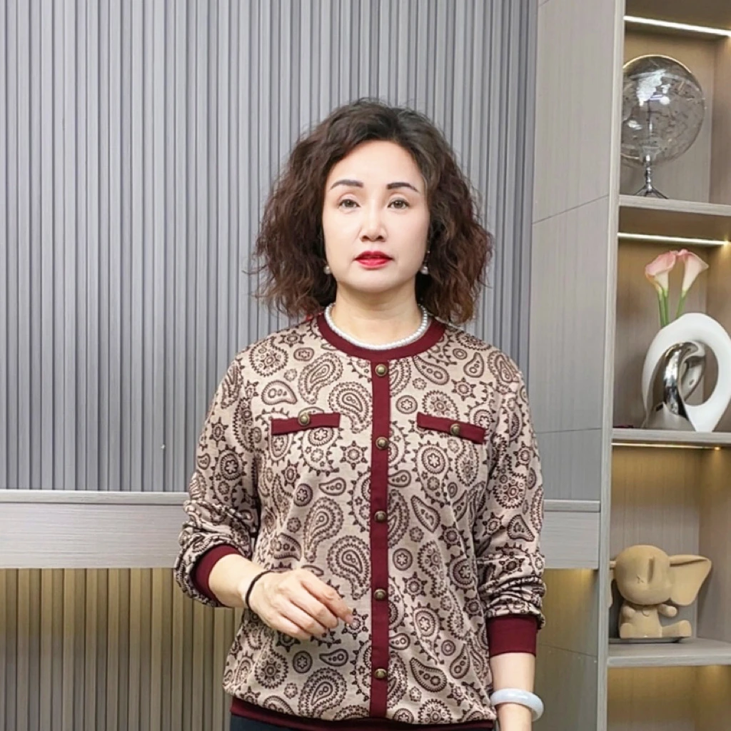 时尚娃娃领圆领秋季长袖高档中老年女装休闲上衣春秋小衫妈妈装