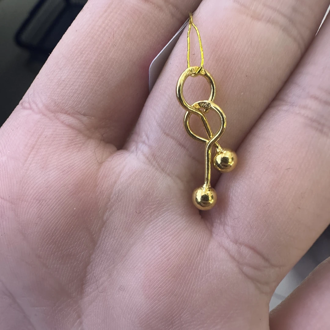 足金999 卡3.5光面豆豆耳钉 1.261