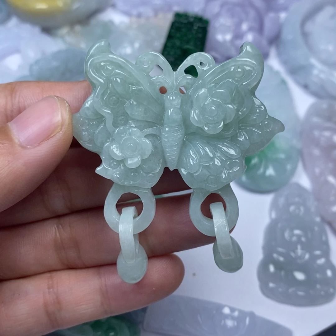 翡翠未镶嵌颈饰翡翠