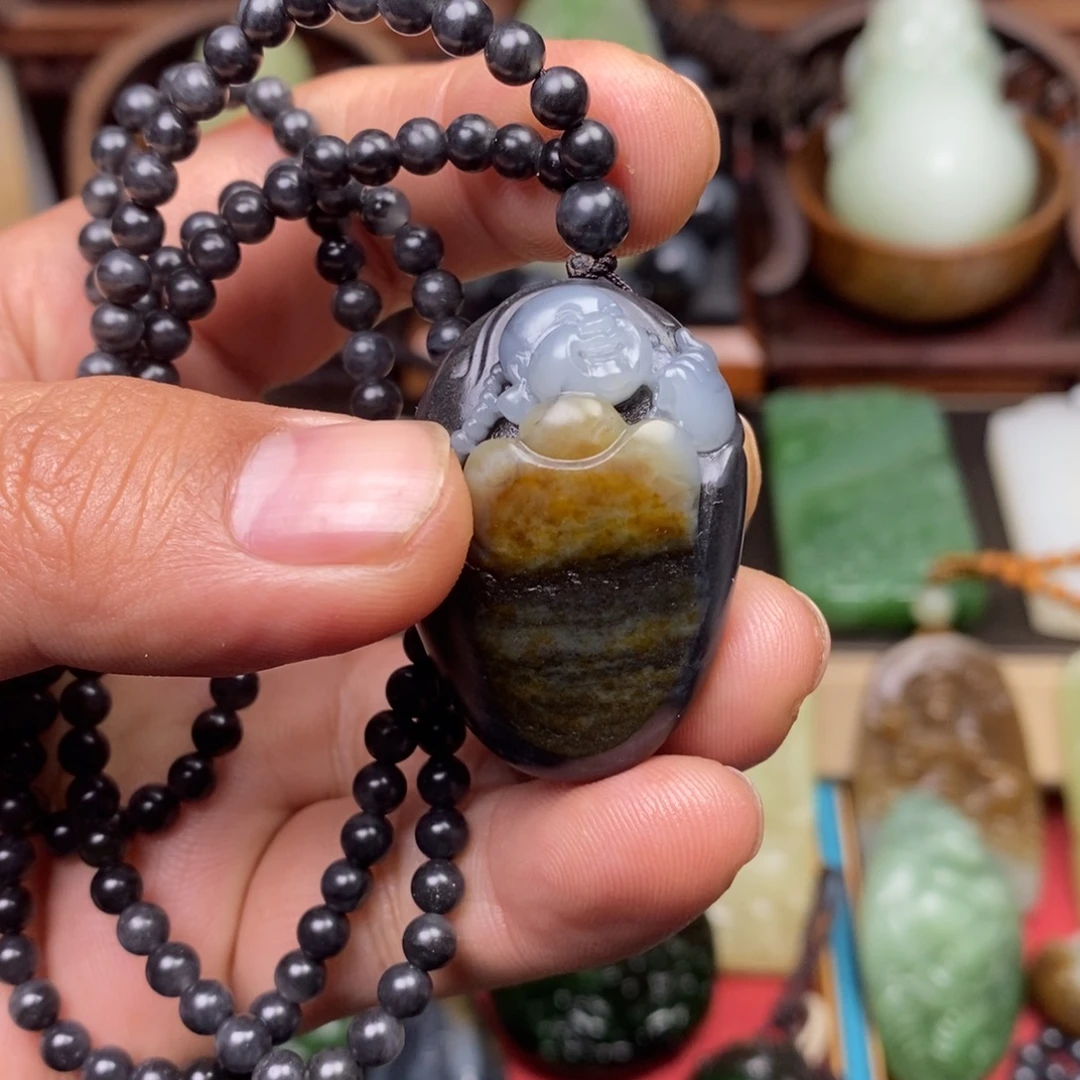 和田玉未镶嵌颈饰