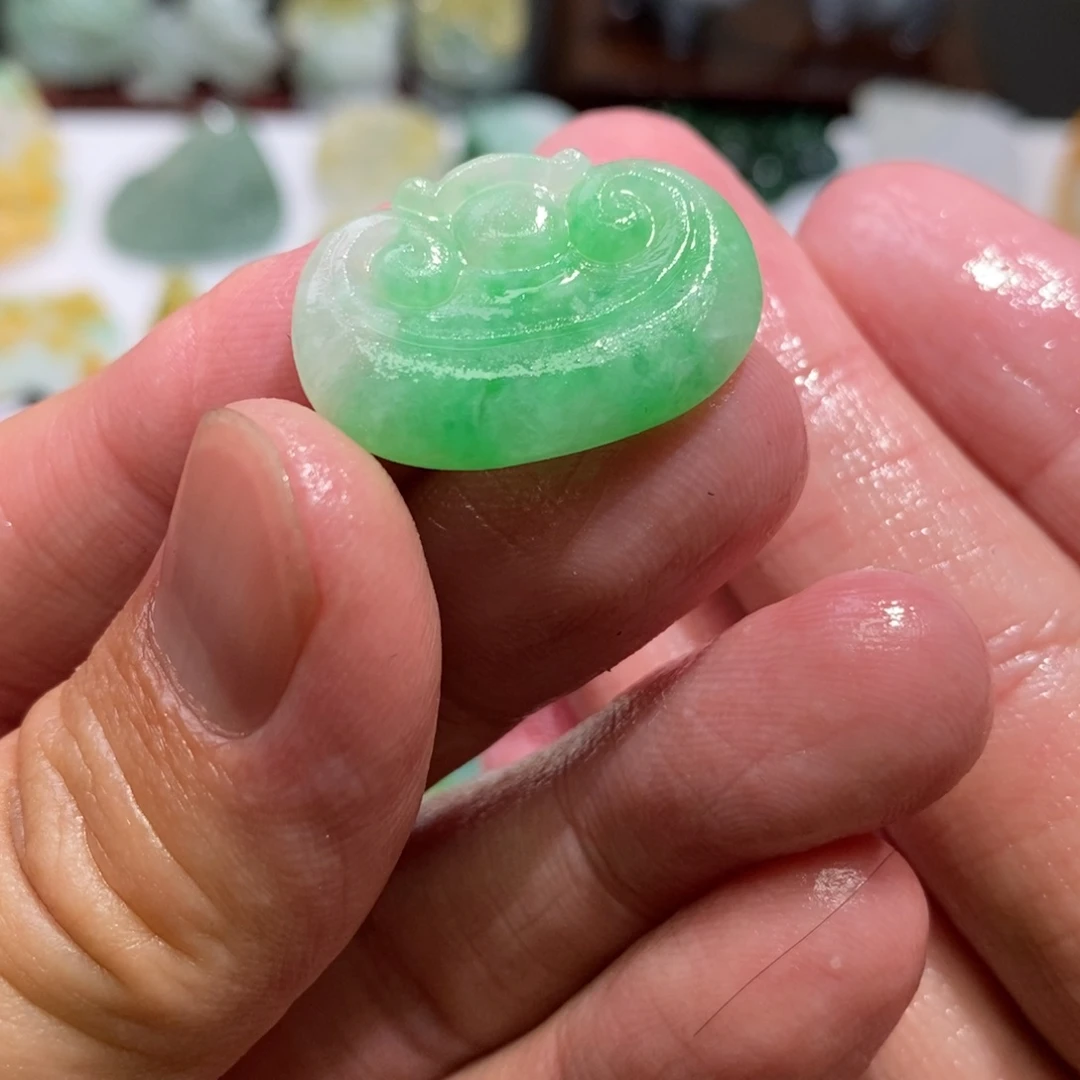 @***我定制翡翠未镶嵌吊坠