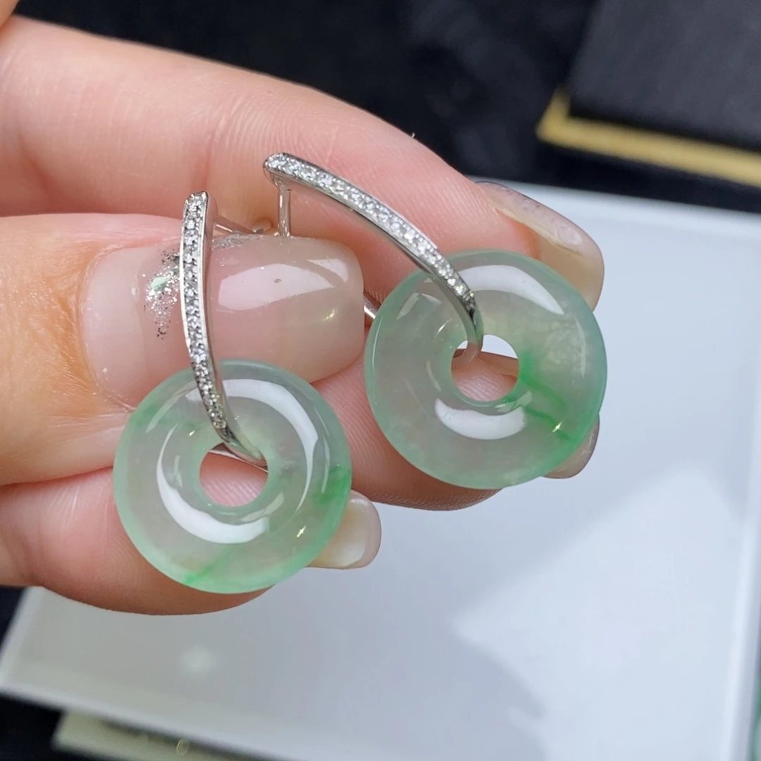翡翠18K金镶嵌耳饰甜甜圈