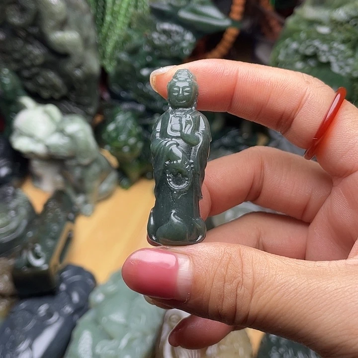 未镶嵌和田玉挂件