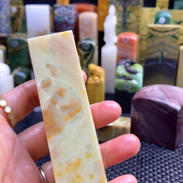 青田石丑*青田石印章石