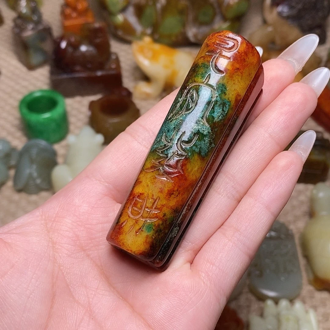 未镶嵌蛇纹石玉颈饰