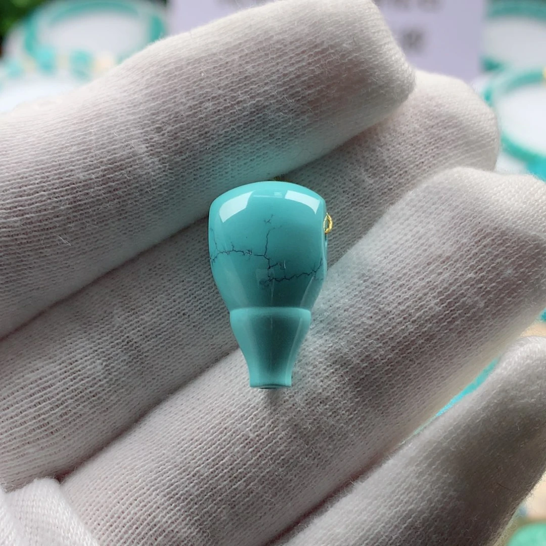 绿松石三通未镶嵌