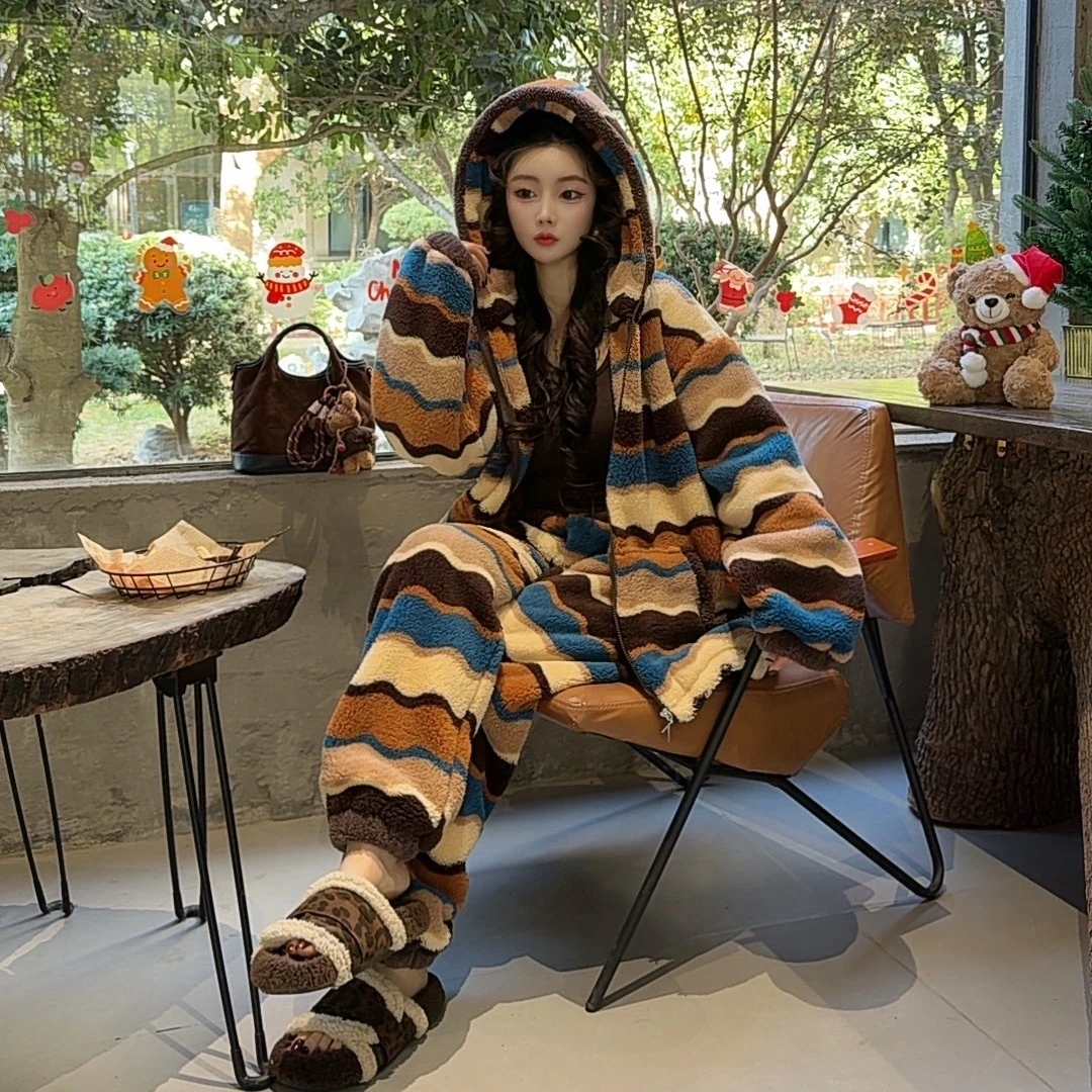 睡衣女秋冬款冬季珊瑚绒家居服法兰绒加厚款冬天大码加绒保暖套装