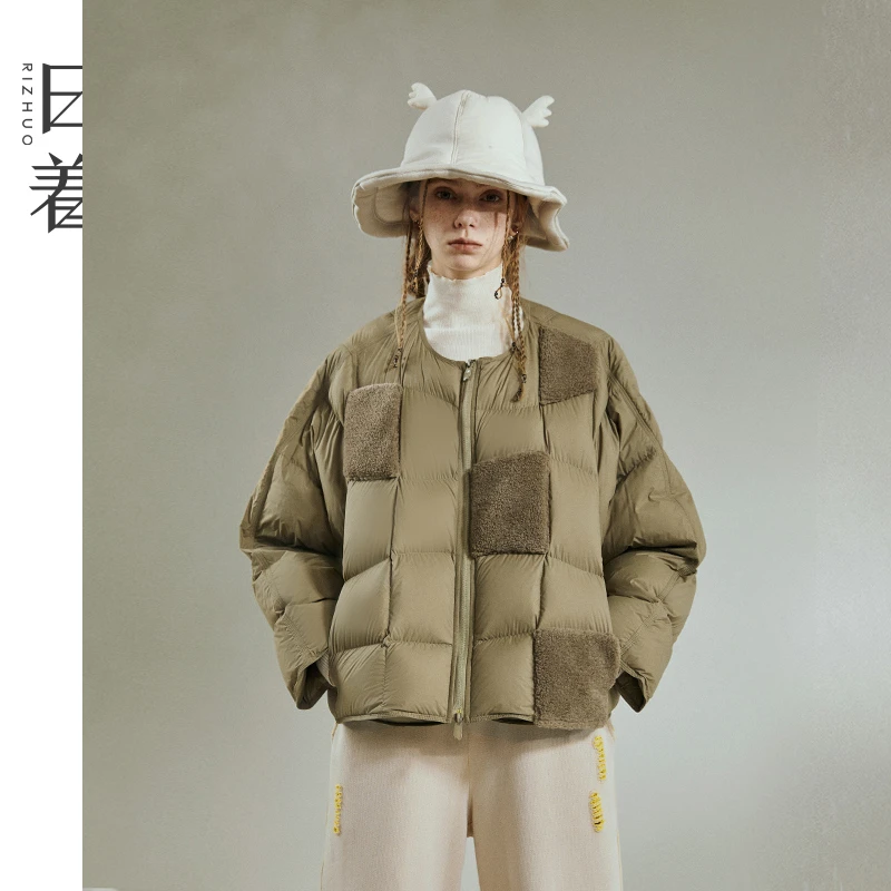 日着趣雪怪拼接轻薄羽绒服2025冬季新款显瘦短外套女RD8416Y1