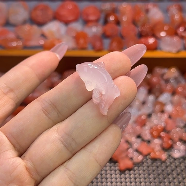 南红玛瑙未镶嵌牌子锦鲤