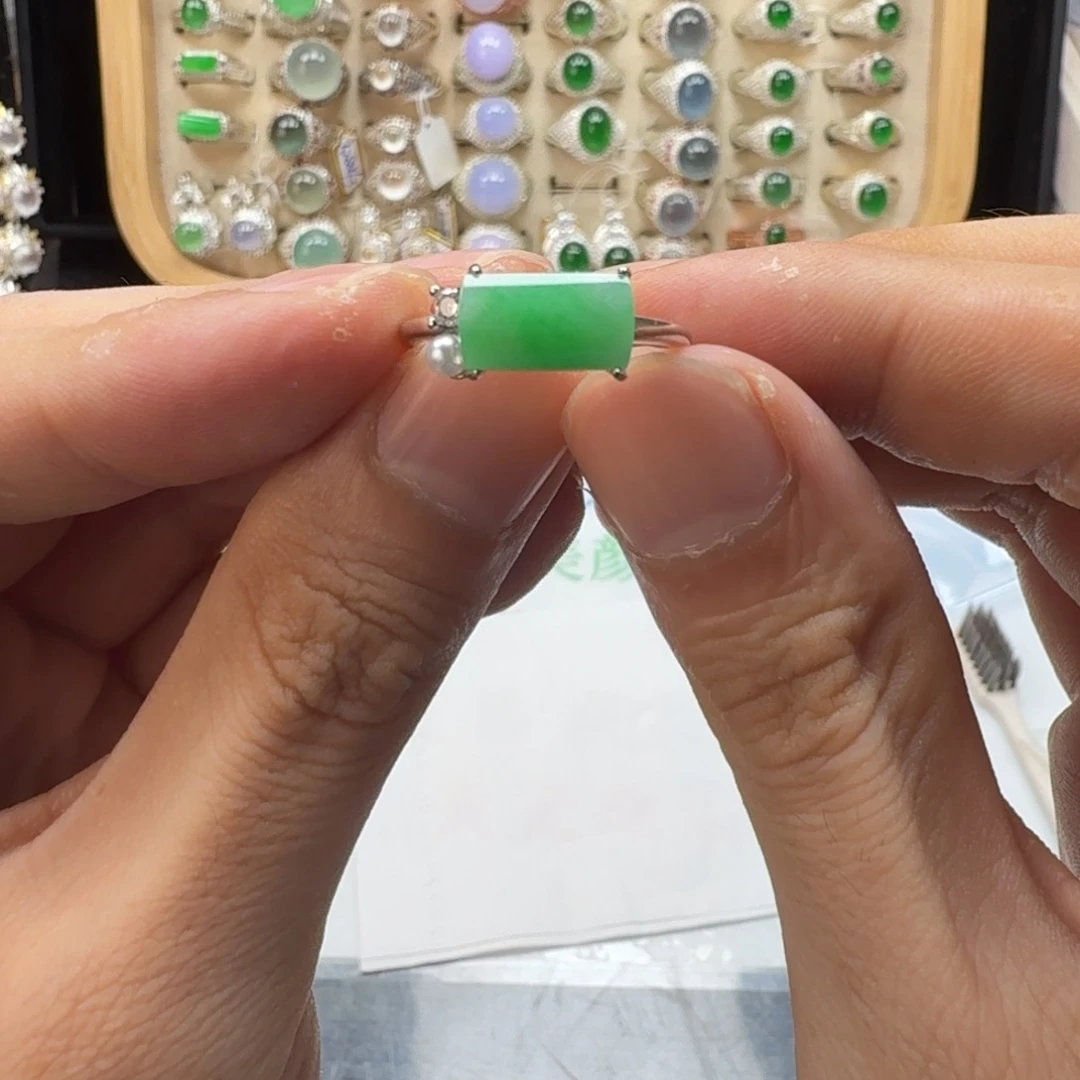 银S925镶嵌戒指翡翠天然缅甸翡翠A货