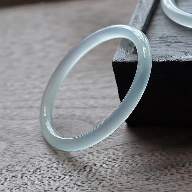 【华之京】天空蓝玉髓手镯6mm细圆条冰种美人镯浅海蓝 颜色多样发一