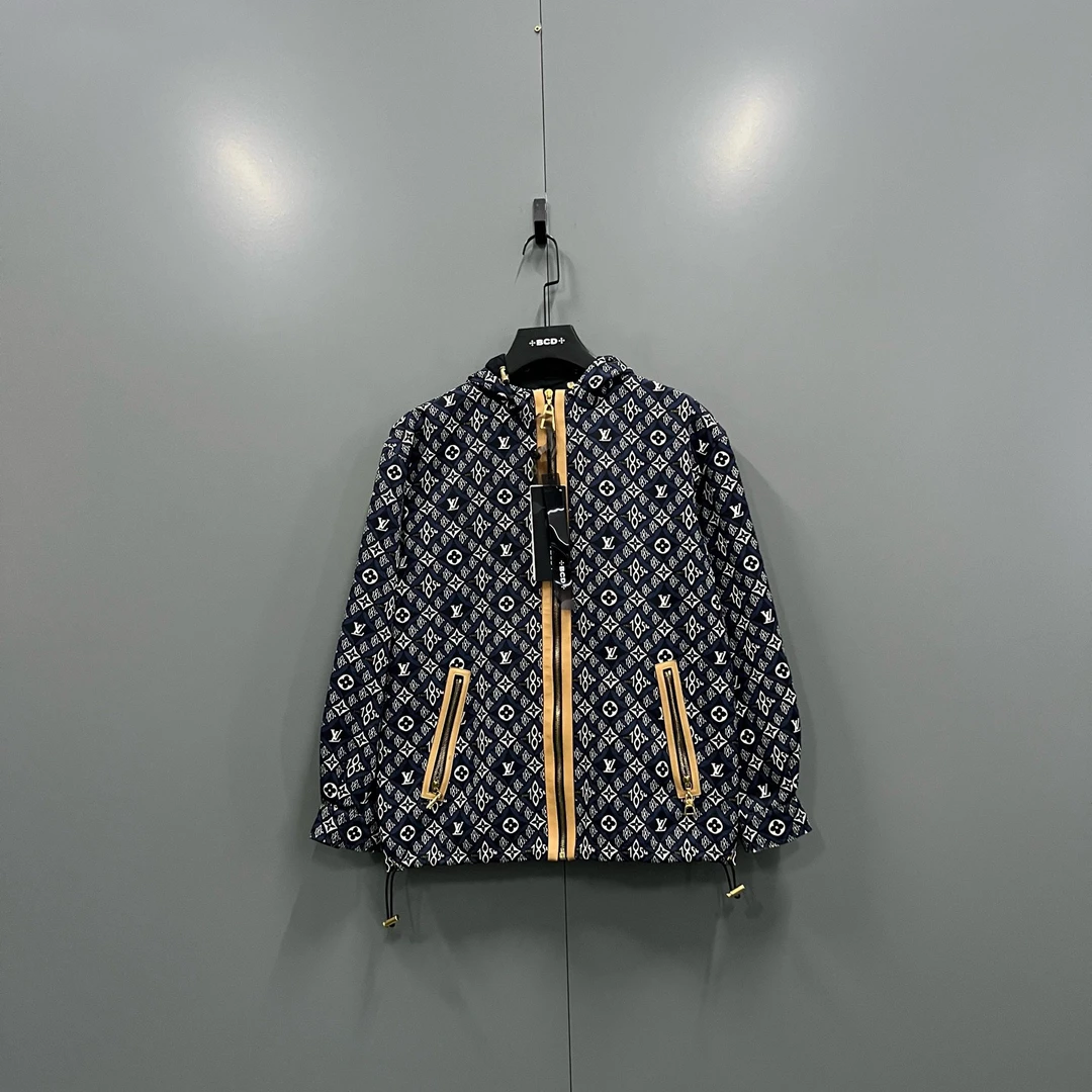 95新 LouisVuitton/路易威登 ab927 102895 lv 真丝连帽外套 38码
