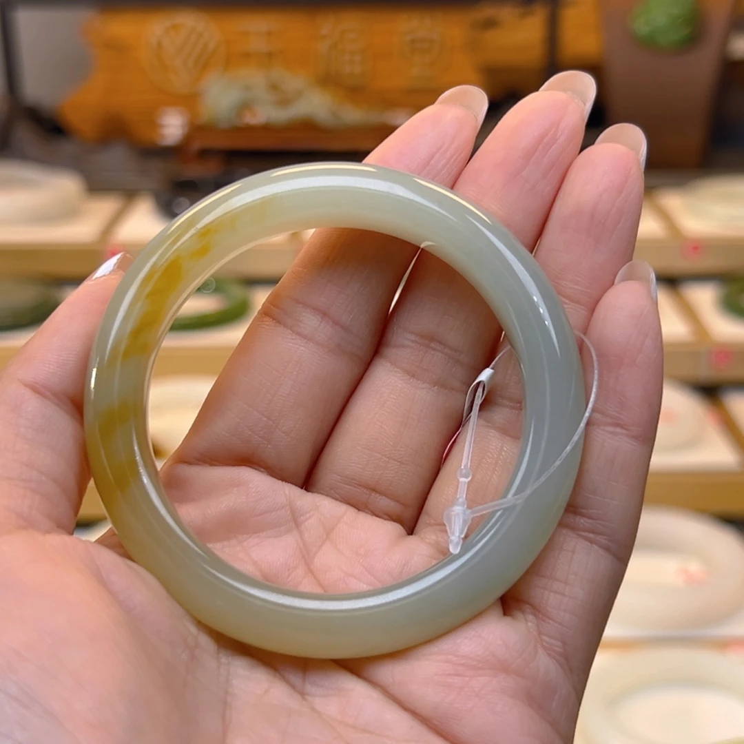 和田玉手镯未镶嵌13