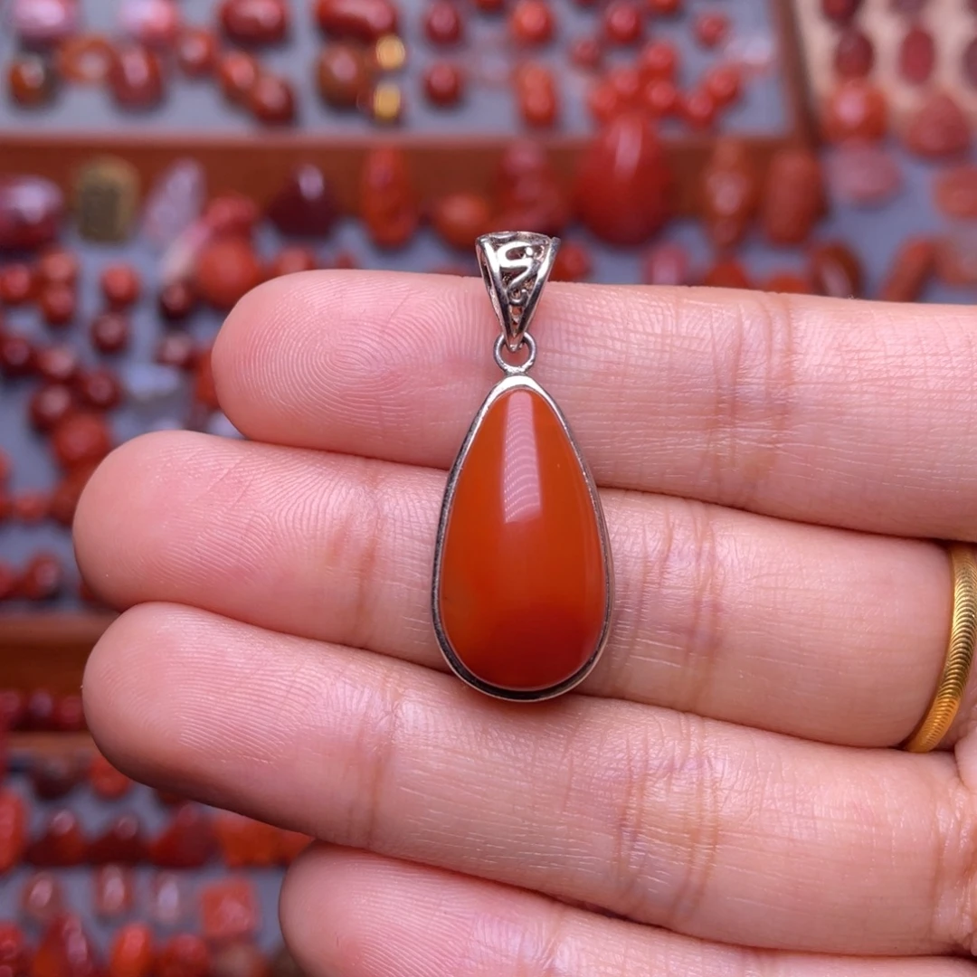 南红玛瑙银S925镶嵌吊坠