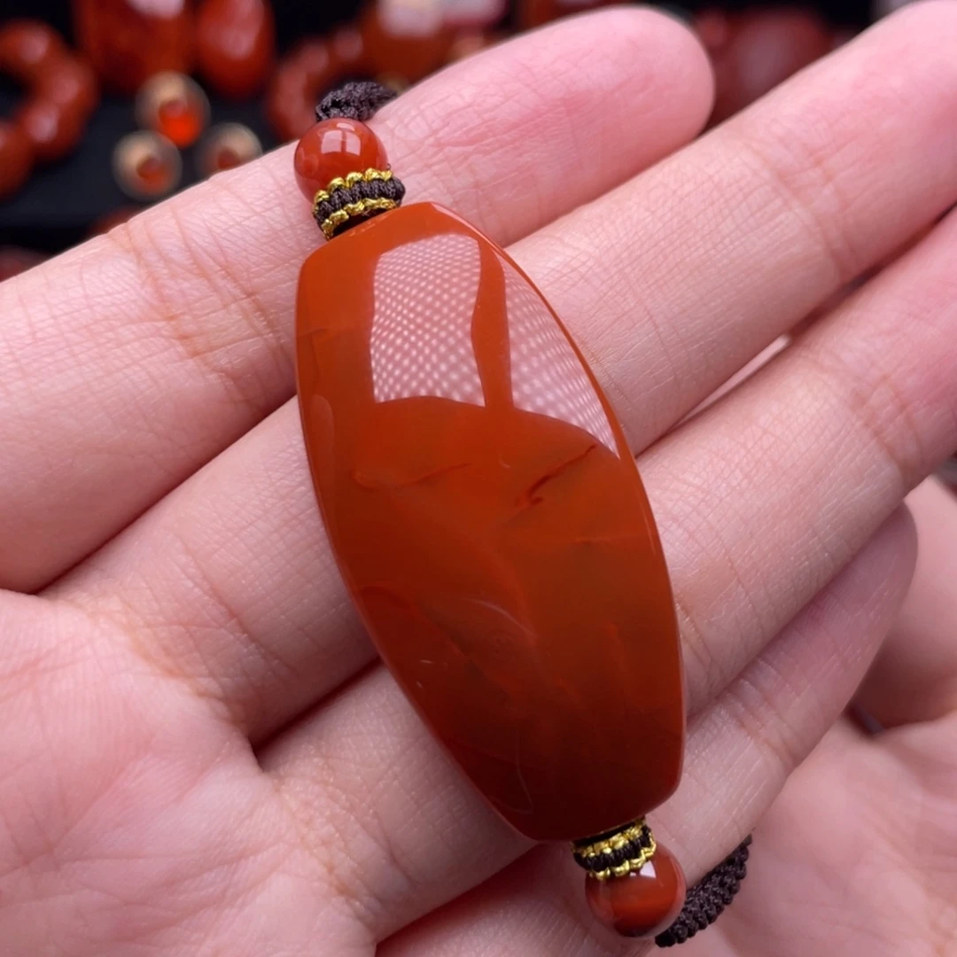 南红玛瑙未镶嵌珠宝奇石手牌