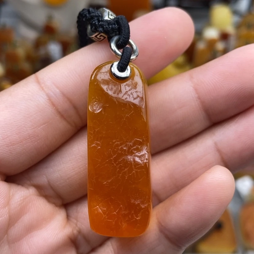 【闪购商品】琥珀颈饰未镶嵌