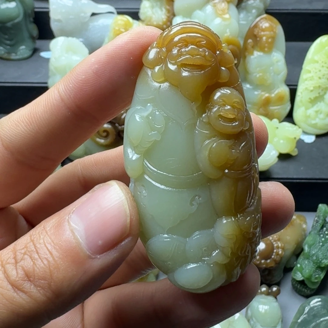 和田玉把件未镶嵌盛**航