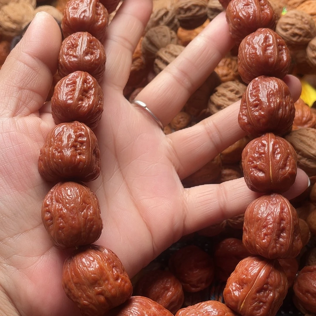 爱***少手串文玩核桃金蟾王