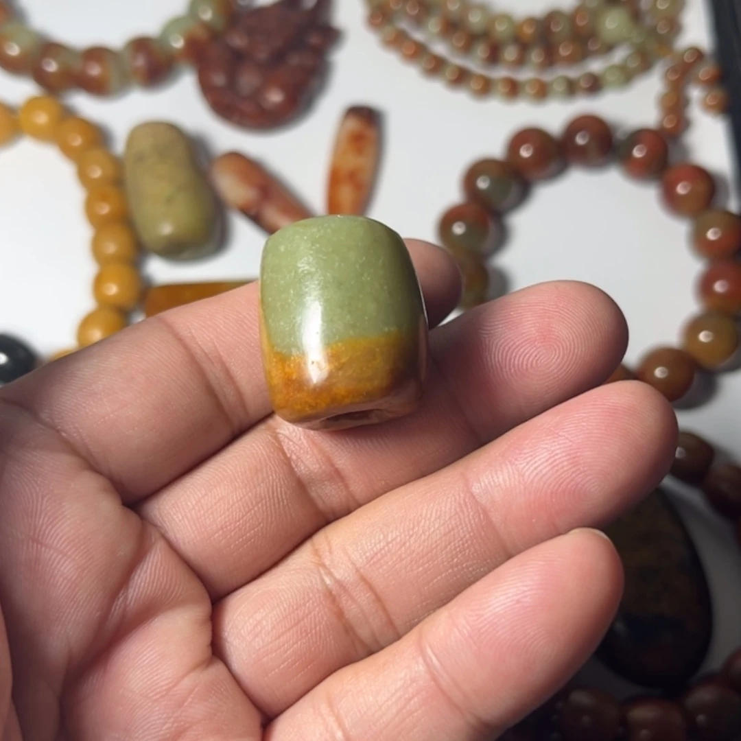 【闪购商品】未镶嵌透闪石质玉挂件雨**仔