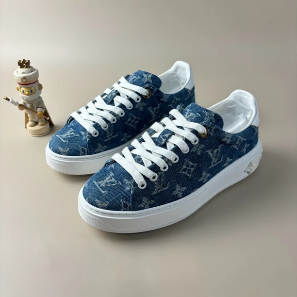 99新 LouisVuitton/路易威登 牛仔满印休闲鞋 37码 YLP2608