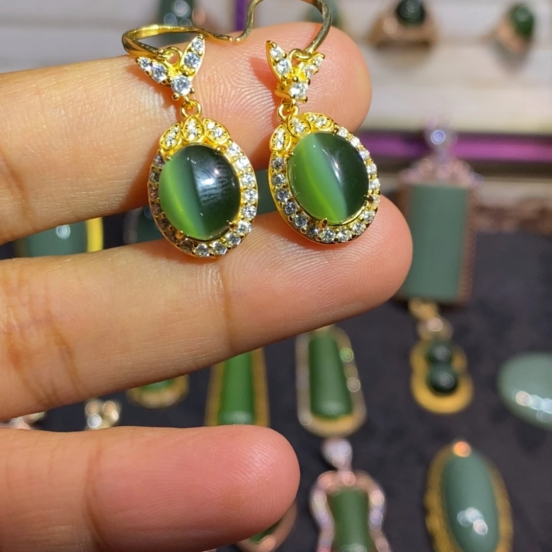 和田玉（碧玉）颈饰银S925镀金镶嵌不*嘎