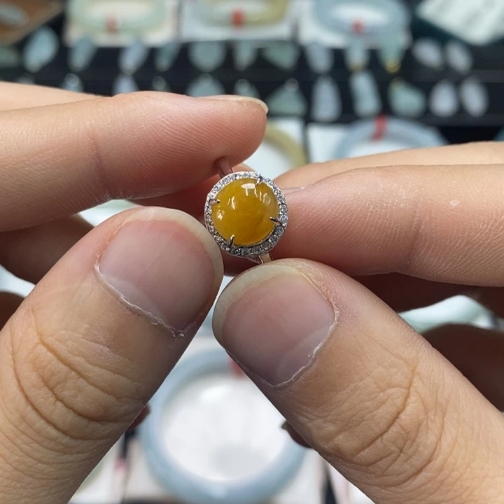 翡翠未镶嵌戒指翡翠