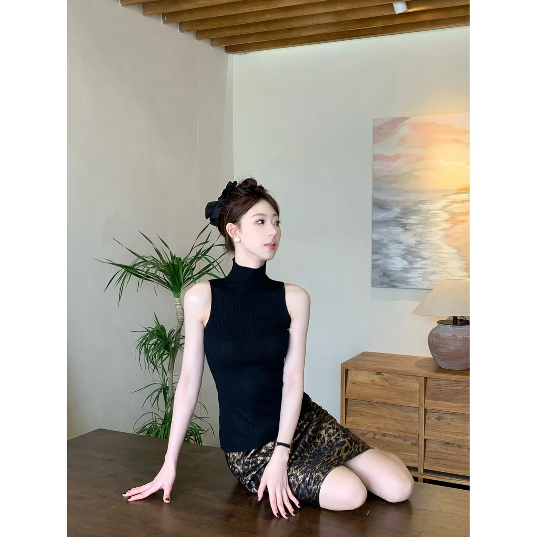 【68支丝光羊毛】显瘦无袖百搭夏季性感短款针织背心内搭打底黑色