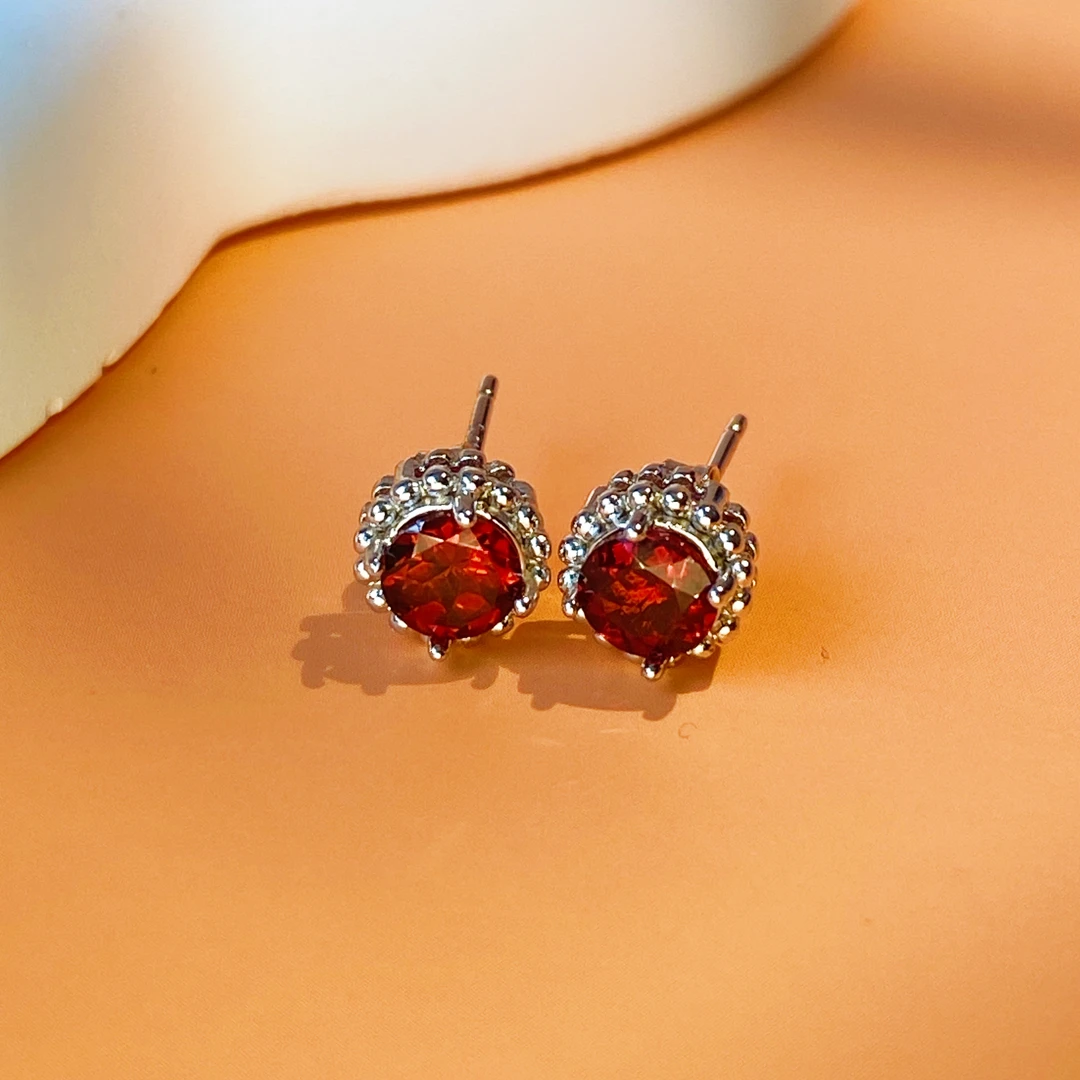 天然石榴石耳钉S925银镶嵌轻奢时尚简约日常百搭女