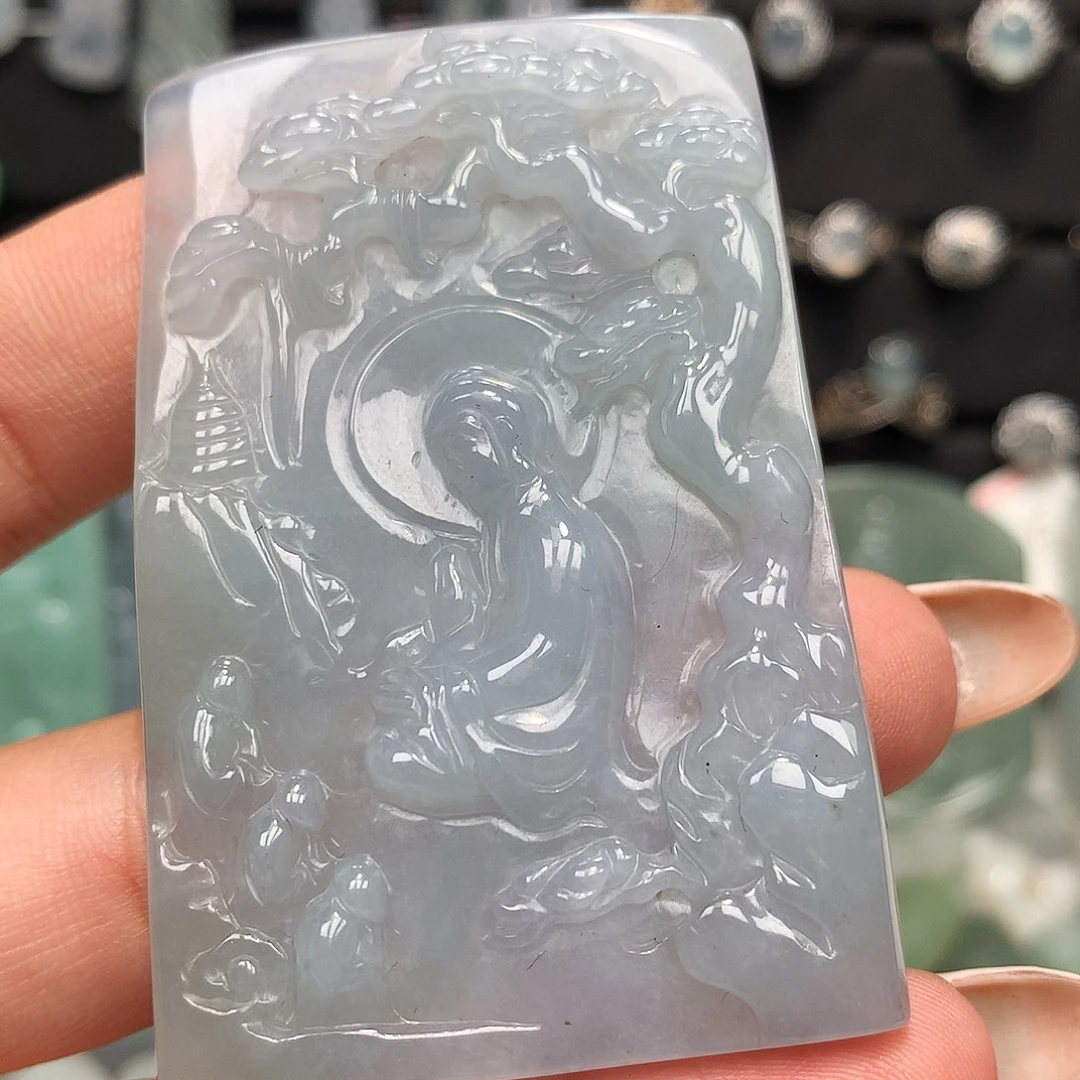 翡翠未镶嵌颈饰玉牌