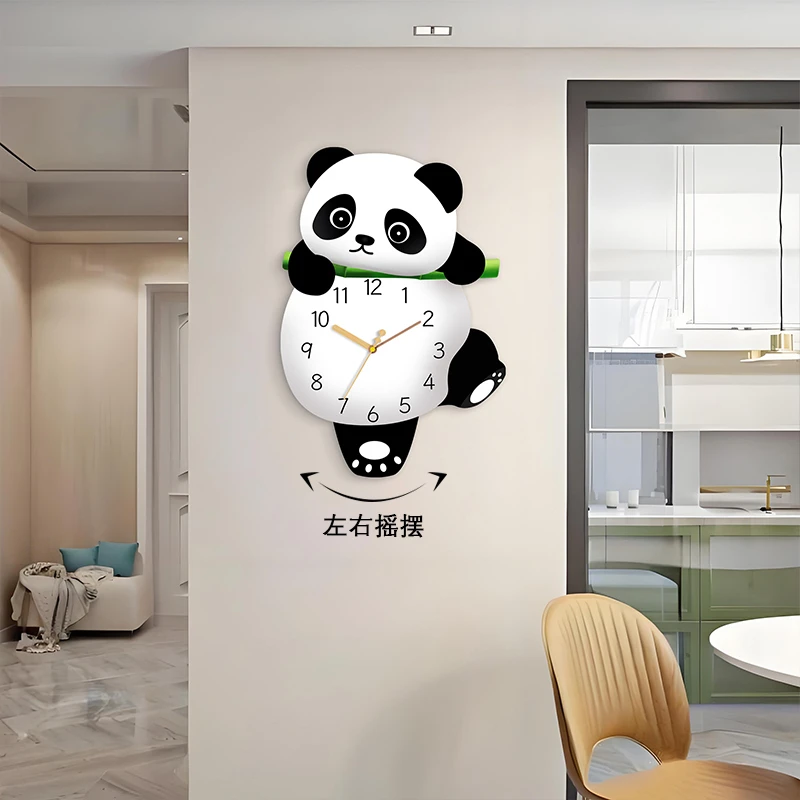 熊猫挂钟新款创意客厅装饰摇摆时钟家用挂墙静音钟表免打孔石英钟