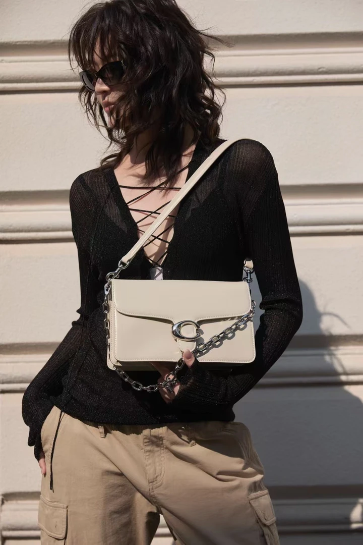 (尾)真皮单肩斜挎包三条肩带