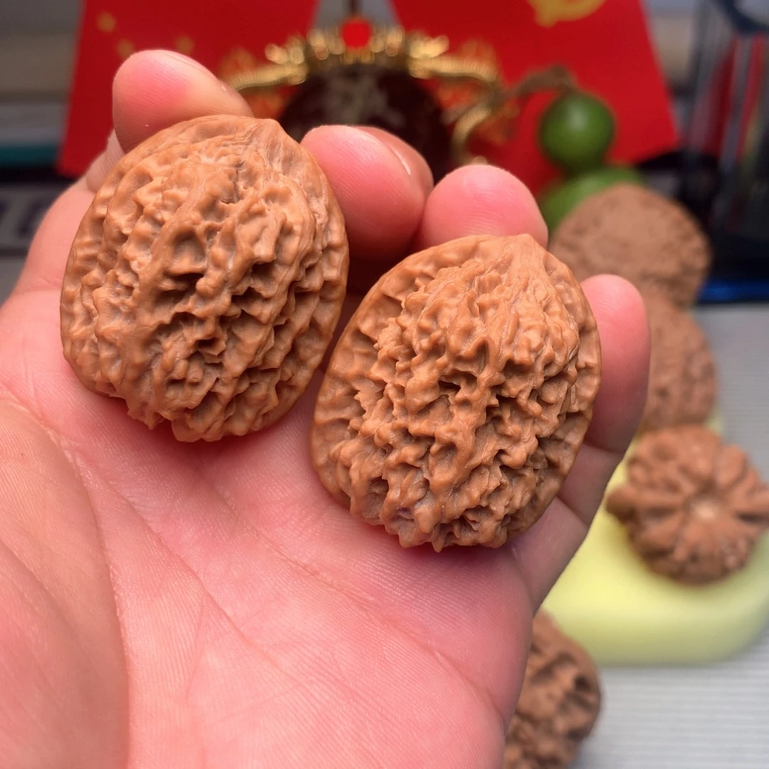 ～***风文玩核桃吊坠方墩珊瑚纹