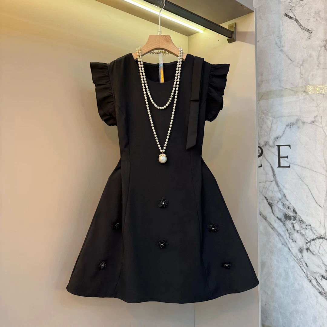 2025夏新款重工立体花朵装饰单件飘带飞飞边袖子名媛风小黑裙0793