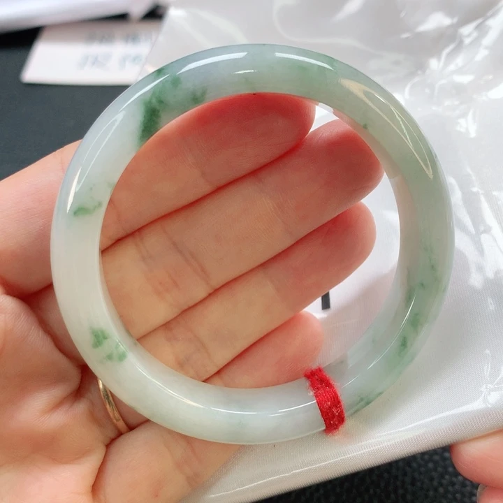 翡翠手镯未镶嵌54正