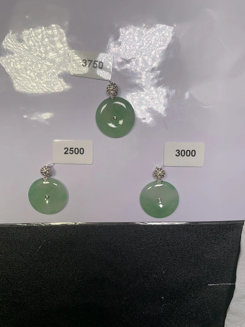 翡翠A货18K金镶嵌1平安扣多样性发货，发一件1 701