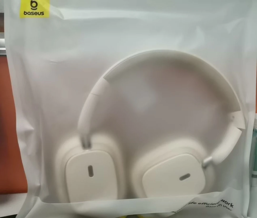 95新  倍思头戴耳机H1S