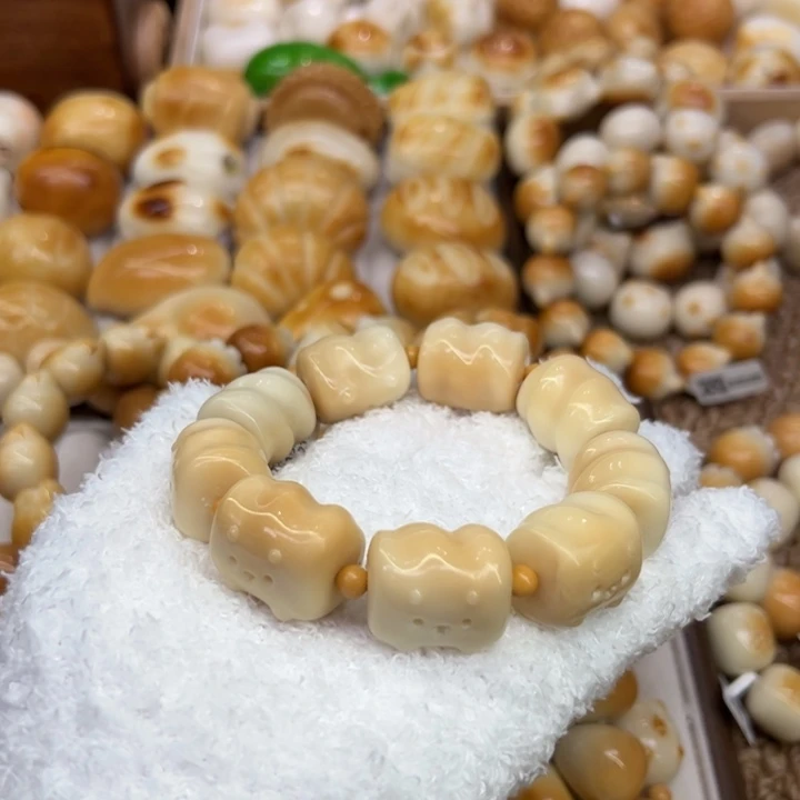 把件菩提根/象牙果54 象牙果原果雕刻溏心棉花糖小猫微瑕