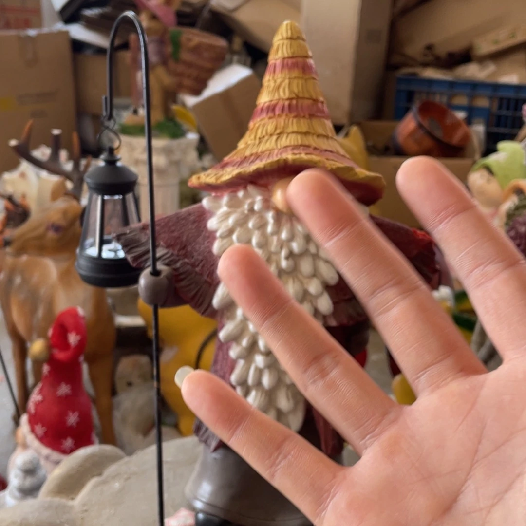 【闪购商品】树脂蓑衣甘道夫带灯太阳能