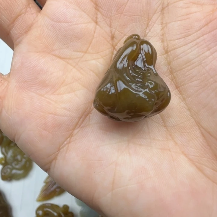 和田玉未镶嵌珠宝奇石