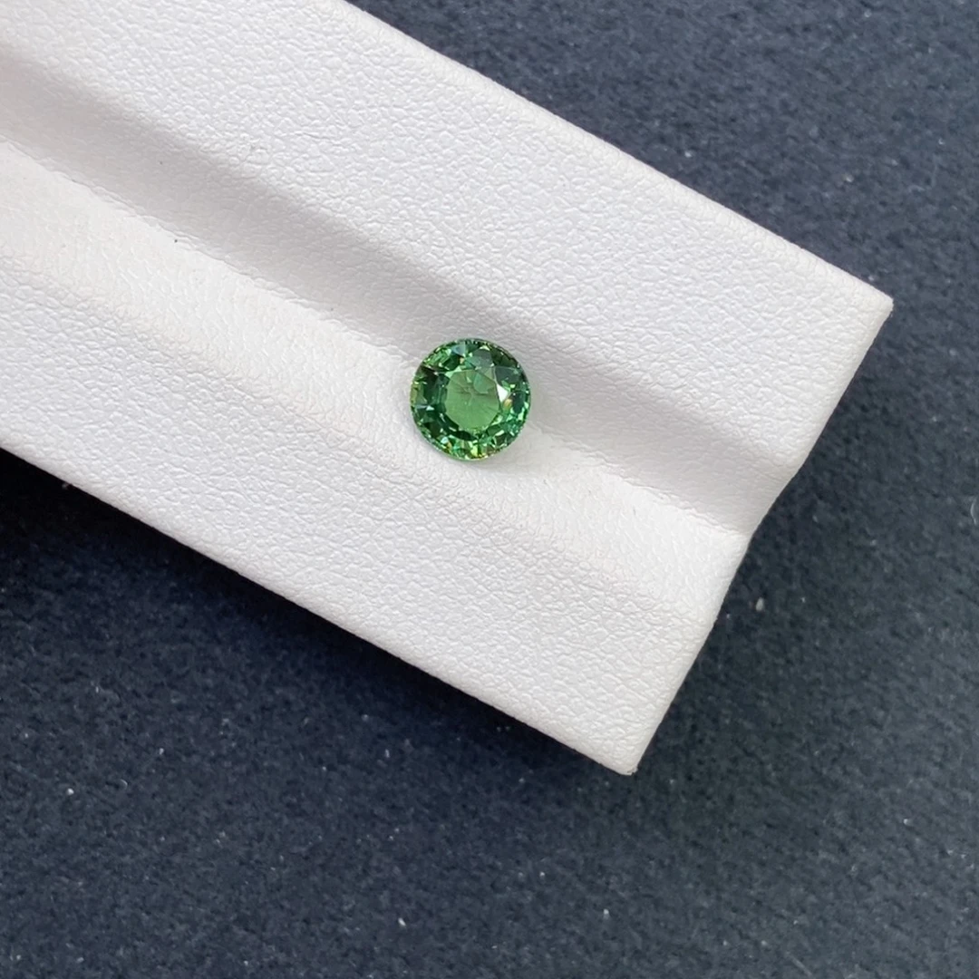h***u裸石蓝宝石1.45 ct