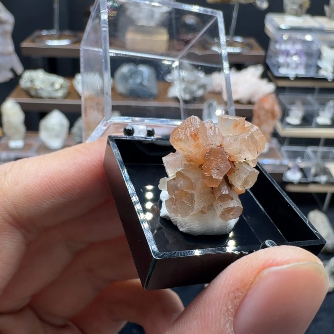 未镶嵌水晶珠宝半成品