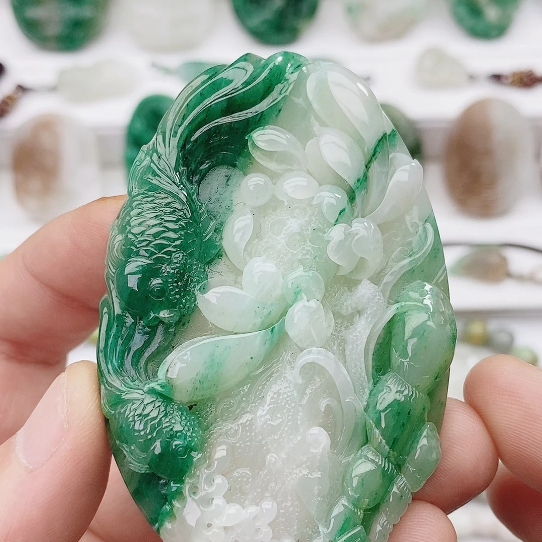 独山玉未镶嵌颈饰