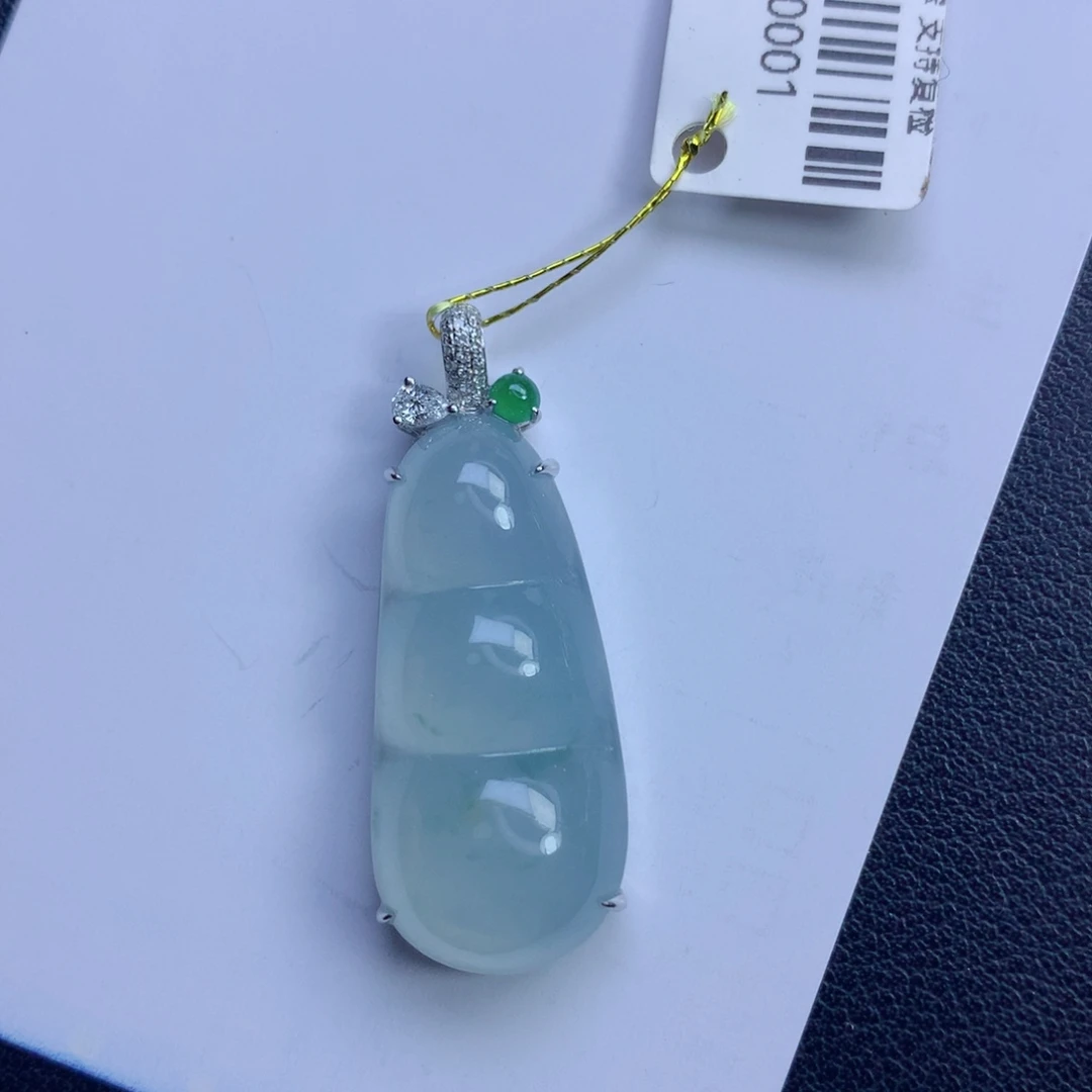 颈饰未镶嵌翡翠福豆