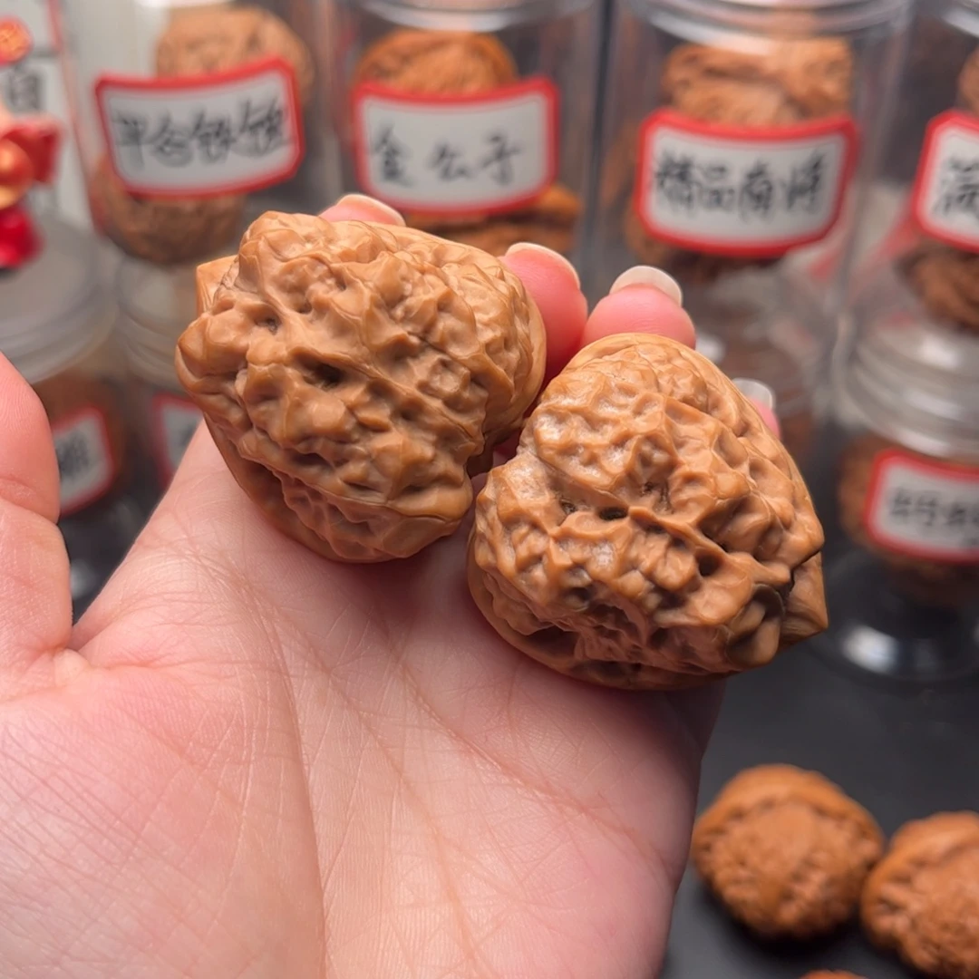 文玩核桃把件三角蛤蟆头