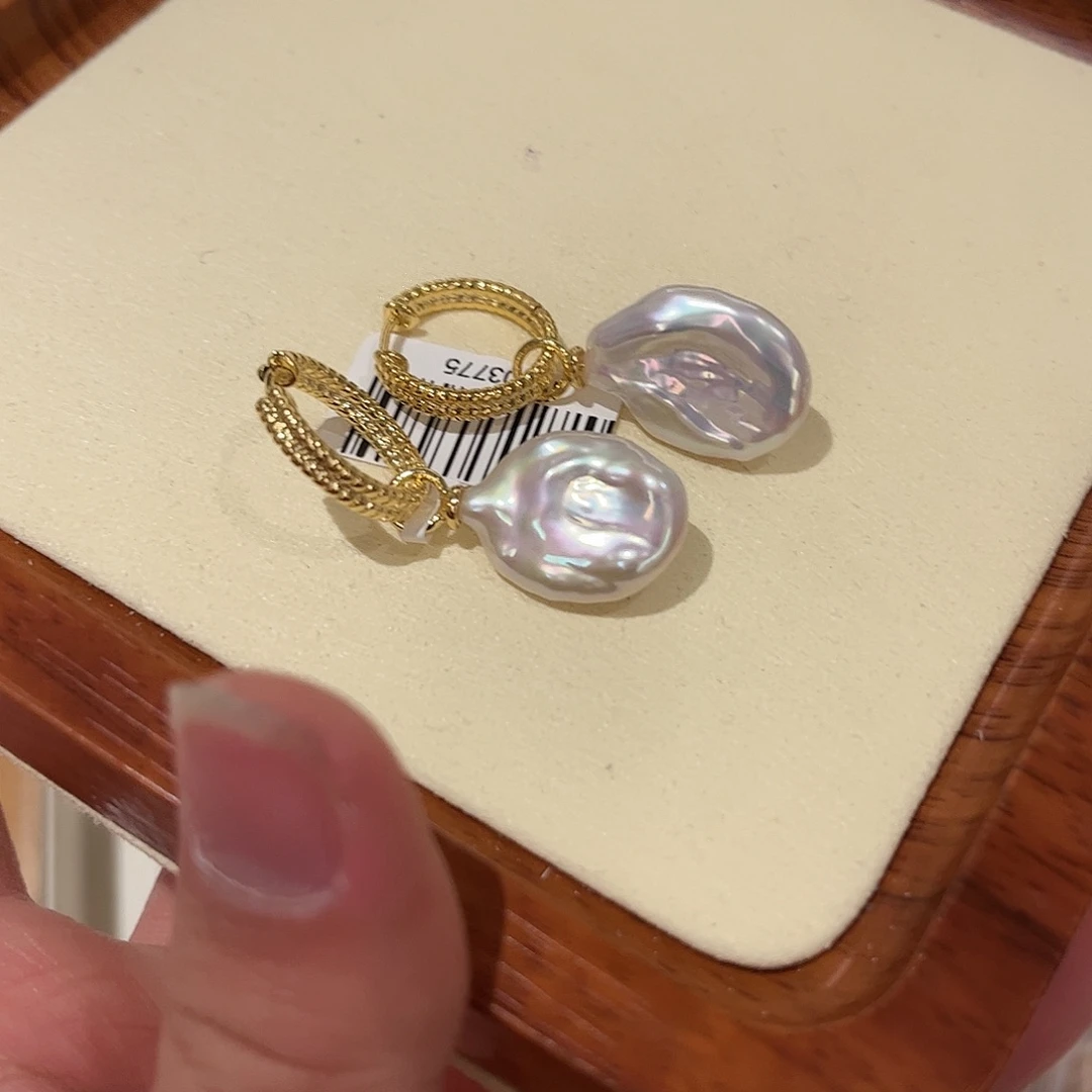 淡水珍珠耳饰合金